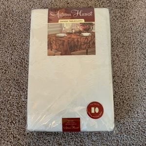 NWT Autumn Harvest Damask Tablecloth 60 x 84